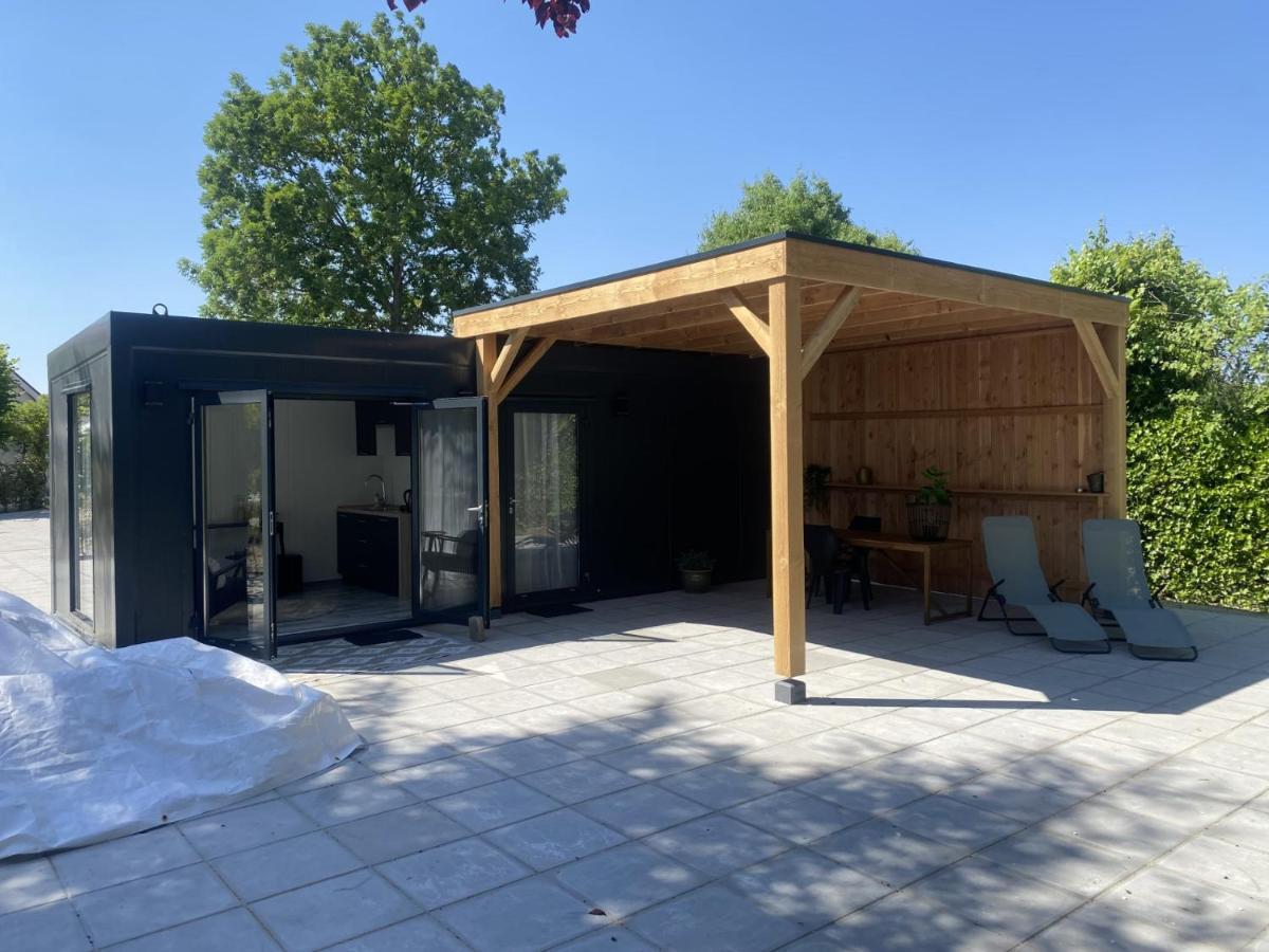منزل الضيف زييريكسي  في Tiny House Qirih المظهر الخارجي الصورة